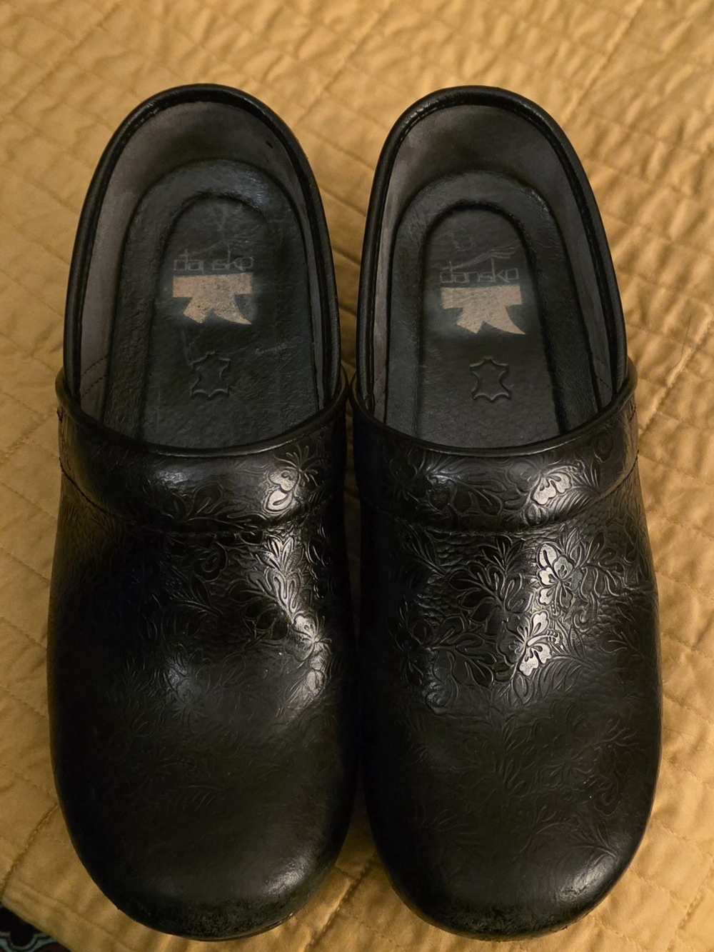 Dansko Women's Black Embossed Leather Clogs Size 38